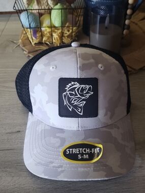 Source Unknown Gray Camo Stretch-Fit Trucker Hat with Fish Patch
